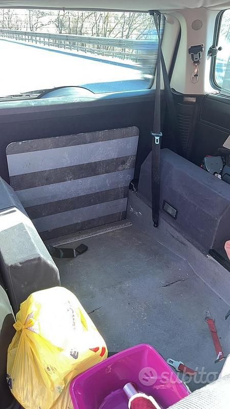 Usata Citroën C8 Exclusive 128 CV (94 kW) 2005 Grigio Monovolume