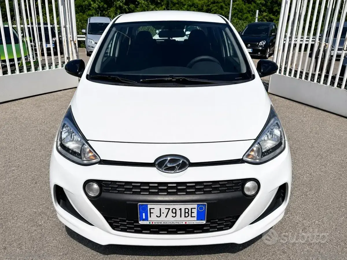 Usata Hyundai i10 Classic 66 CV (48 kW) 2017 Bianco Utilitaria