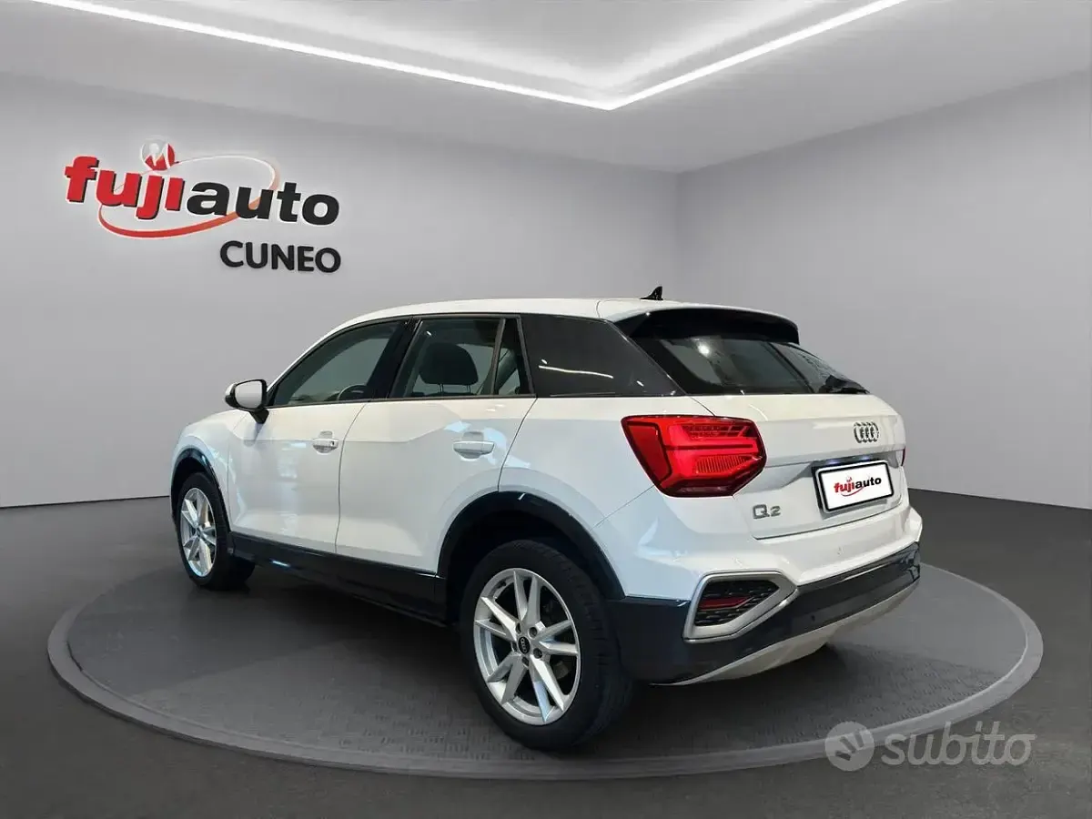Usata Audi Q2 Business 116 CV (85 kW) 2021 Bianco SUV
