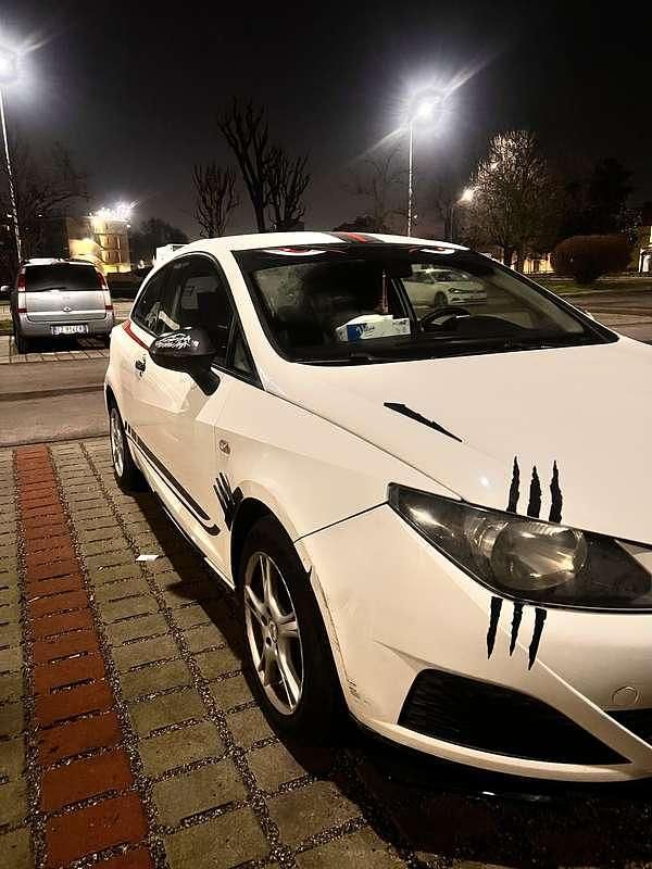 Usata Seat Ibiza SC 105 CV (77 kW) 2009 Utilitaria