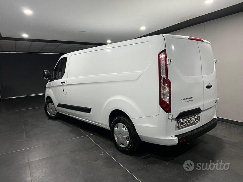 Usata Ford Transit Custom Titanium 131 CV (96 kW) 2021 Bianco Furgone