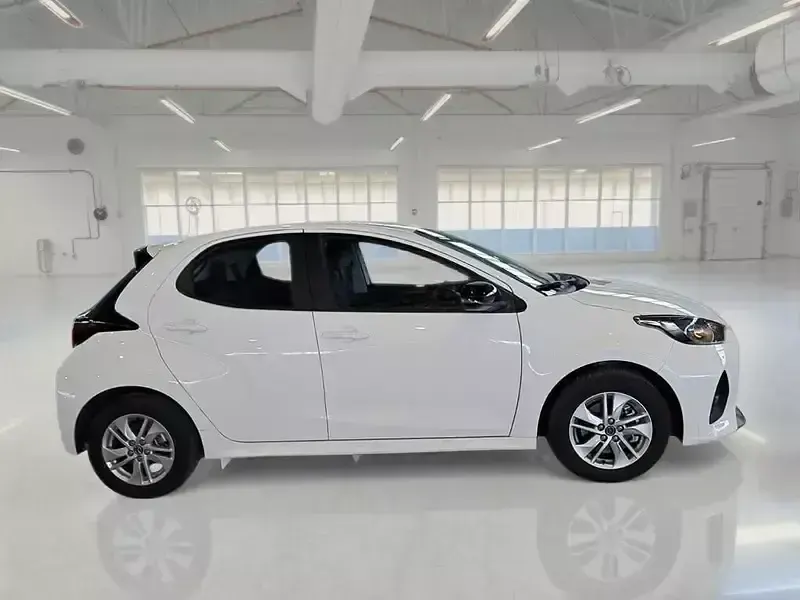 Usata Mazda 2 Center-Line 92 CV (67 kW) 2025 Bianco Utilitaria