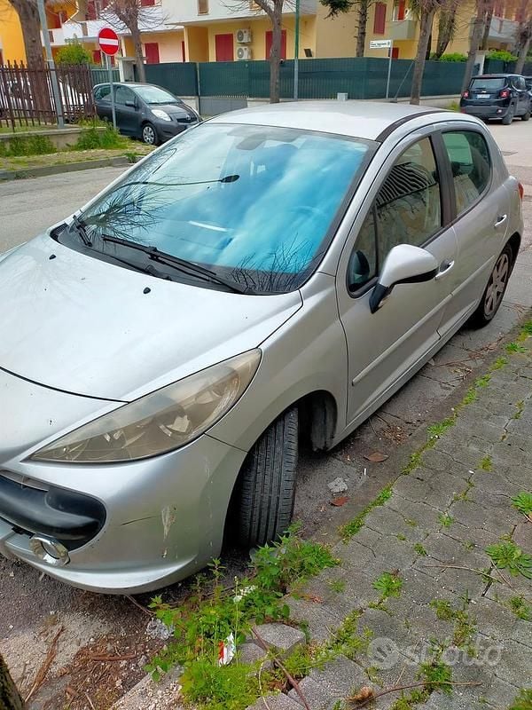 Usata Peugeot 207 110 CV (80 kW) 2008 Grigio Berlina