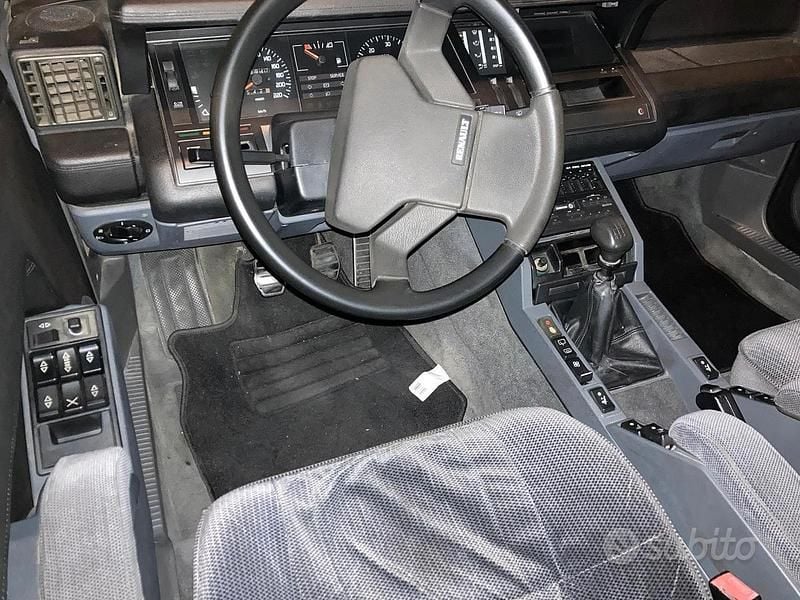 Occasion Renault R25 86 PK (63 kW) 1992 Blauw Hatchback