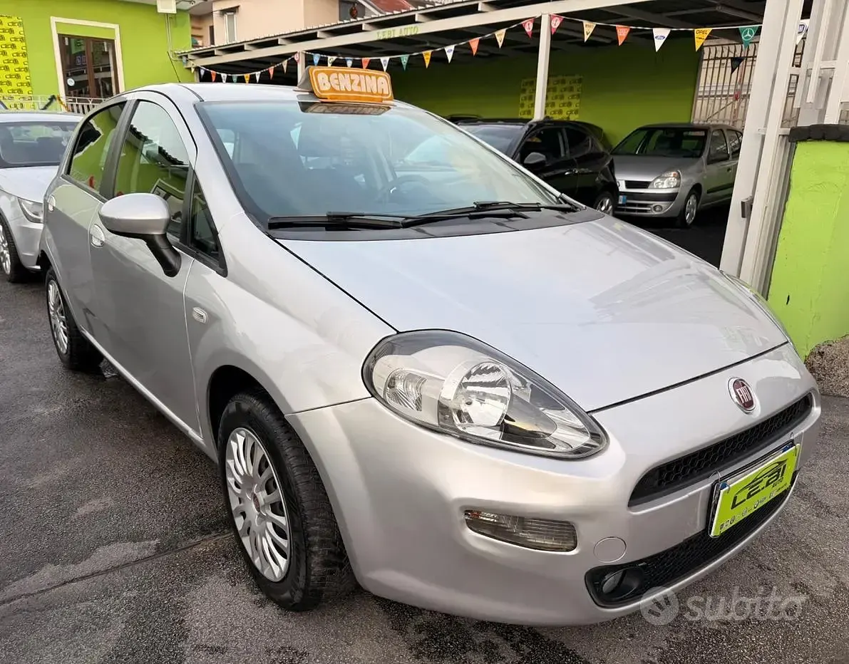 Usata Fiat Punto Street 69 CV (50 kW) 2015 Grigio Utilitaria