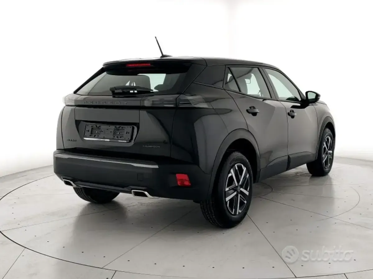 Usata Peugeot 2008 Style 136 CV (100 kW) 2025 Nero perla SUV