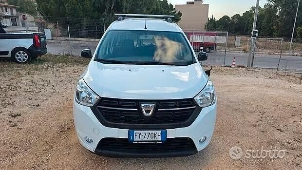 Bianco Usata 2019 Dacia Dokker Furgone | 6900 € (Buon prezzo) - Immagine 1/4