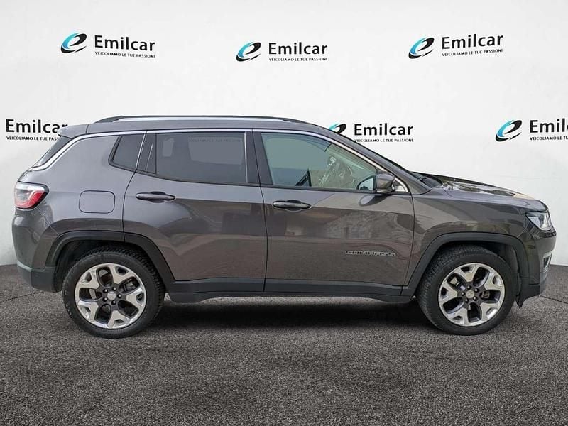 Usata Jeep Compass Limited 140 CV (102 kW) 2018 Grigio medio SUV