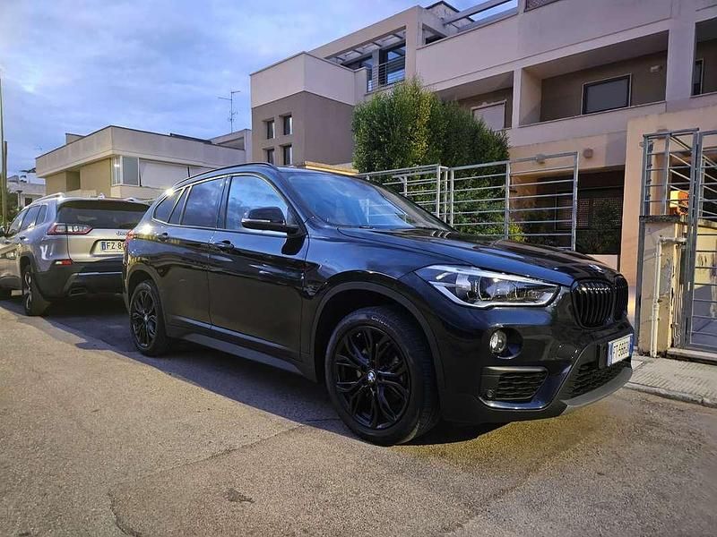 Usata BMW X1 150 CV (110 kW) 2018 Nero SUV