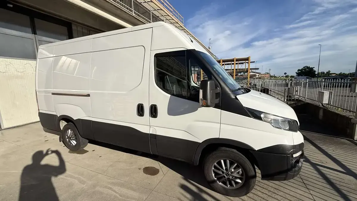 Usata Iveco Daily 136 CV (100 kW) 2018