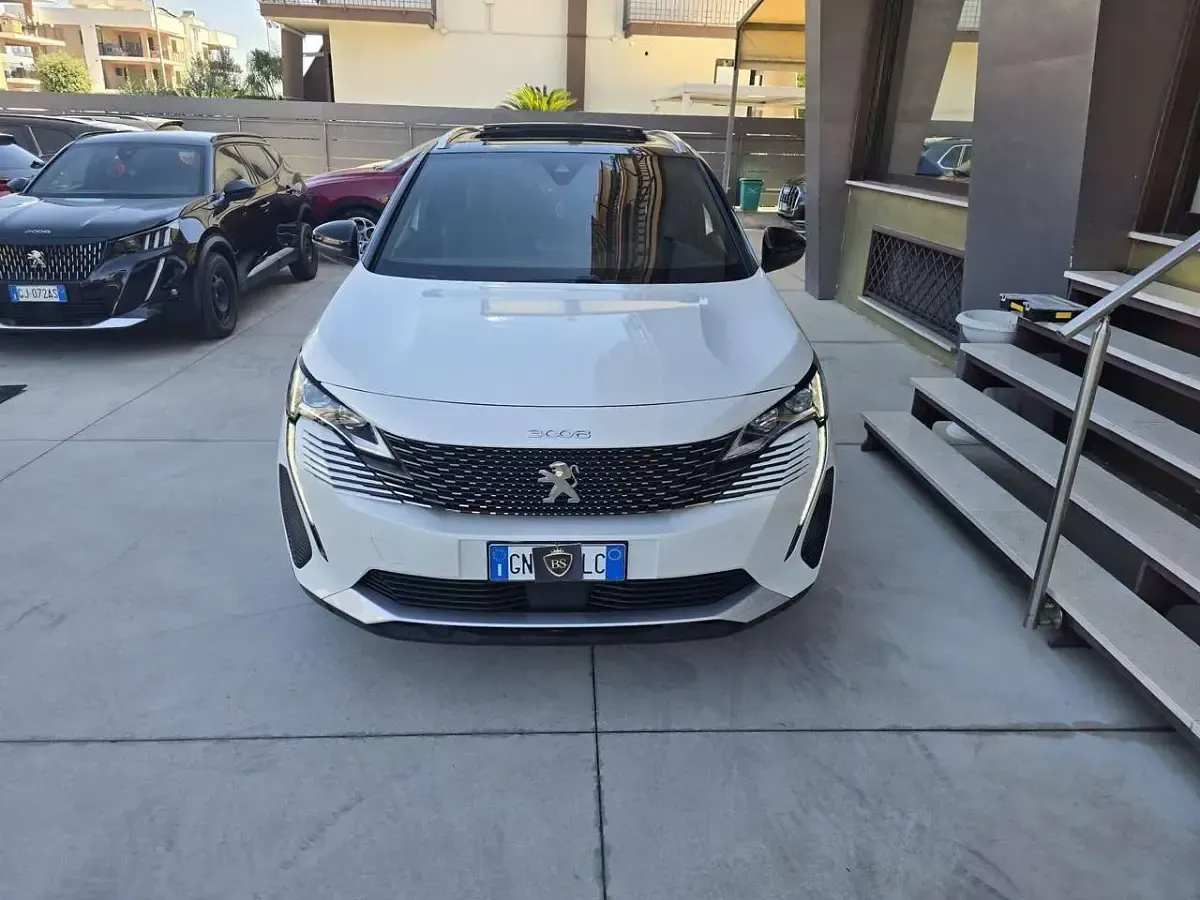 Usata Peugeot 3008 GT 131 CV (96 kW) 2023 Bianco SUV