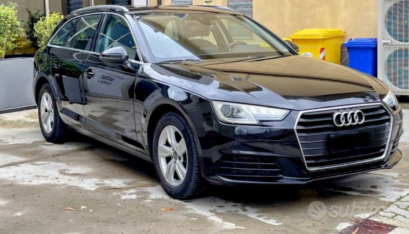 Usata Audi A4 122 CV (89 kW) 2016 Nero Station wagon