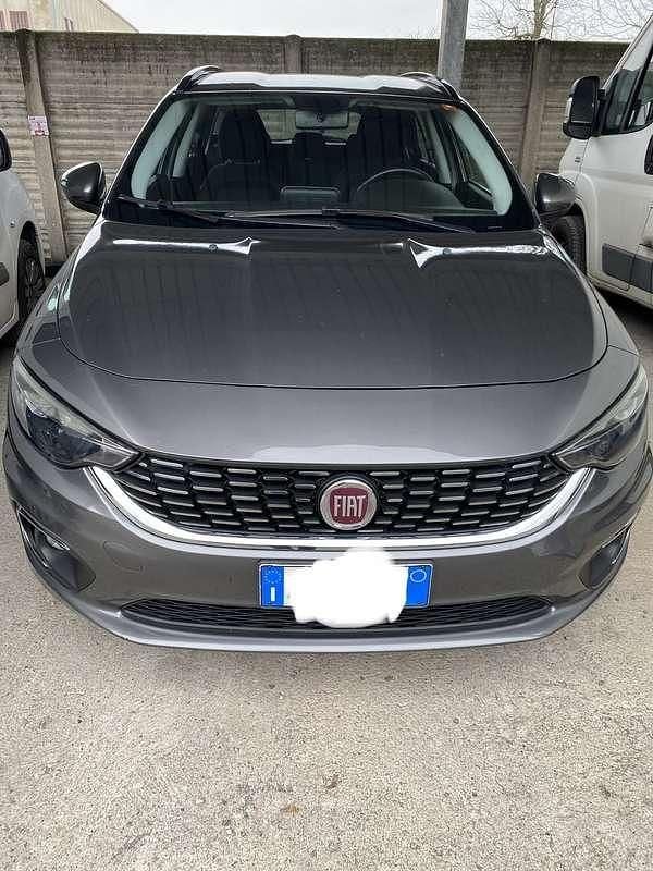 Usata Fiat Tipo Lounge 95 CV (69 kW) 2016 Grigio Station wagon