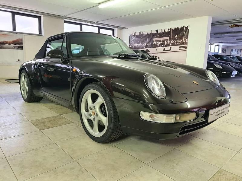 Usata Porsche 911 Carrera Cabriolet 286 CV (210 kW) 1996 Nero Cabrio