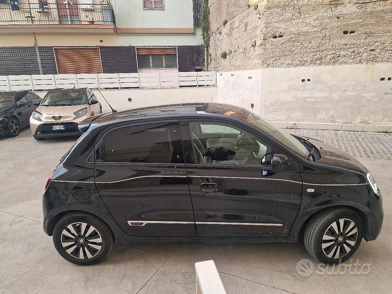 Usata Renault Twingo Techno 60 kW (82 CV) 2022 Utilitaria