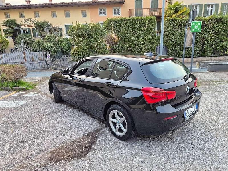 Usata BMW 118 Sport Line 150 CV (110 kW) 2016 Nero Utilitaria