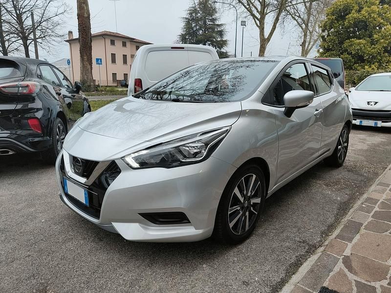 Usata Nissan Micra Acenta 90 CV (66 kW) 2017 Argento Utilitaria