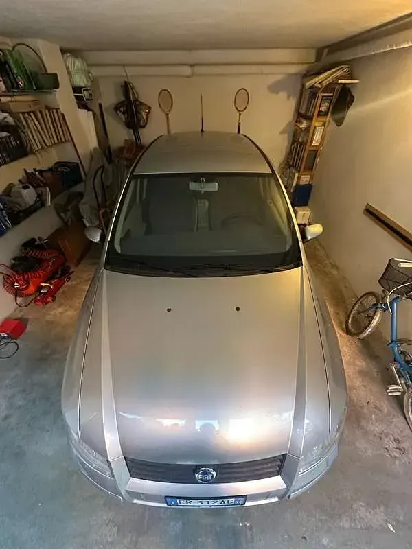 Usata Fiat Stilo Active 103 CV (75 kW) 2004 Argento Berlina