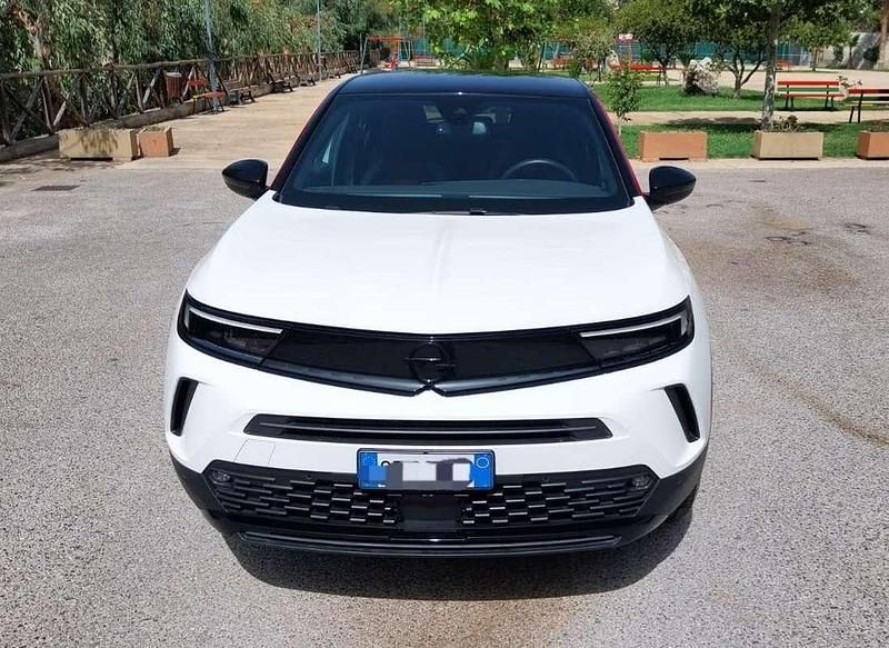 Usata Opel Mokka GS Line 131 CV (96 kW) 2022 Bianco SUV