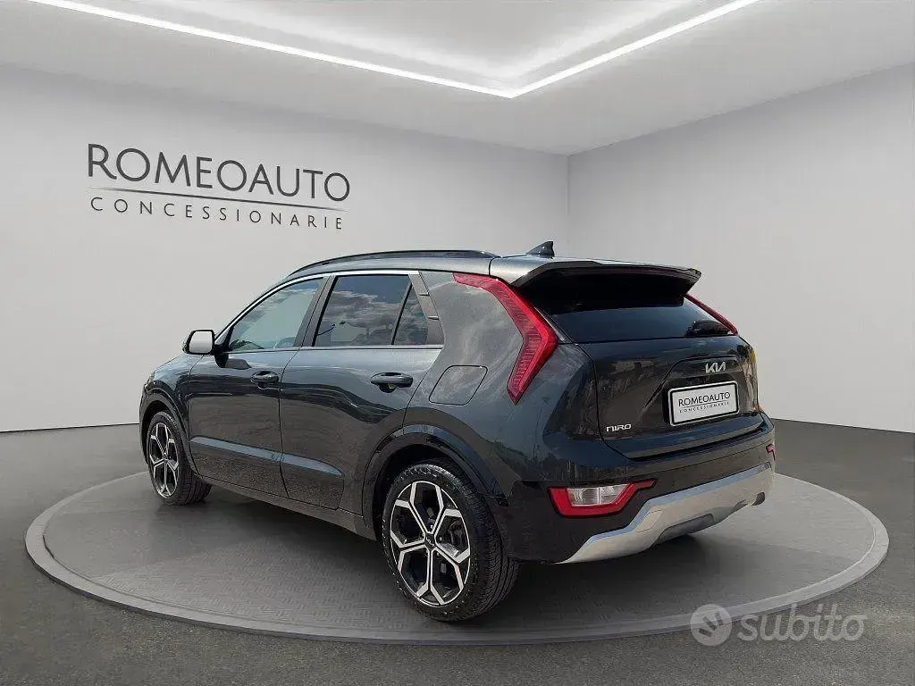 Usata Kia Niro Style 105 CV (77 kW) 2023 Grigio SUV