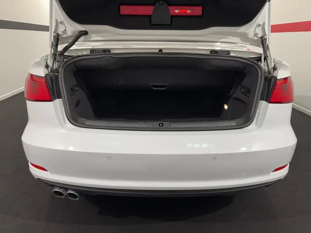 Usata Audi A3 Cabriolet Ambition 150 CV (110 kW) 2014 Bianco Cabrio