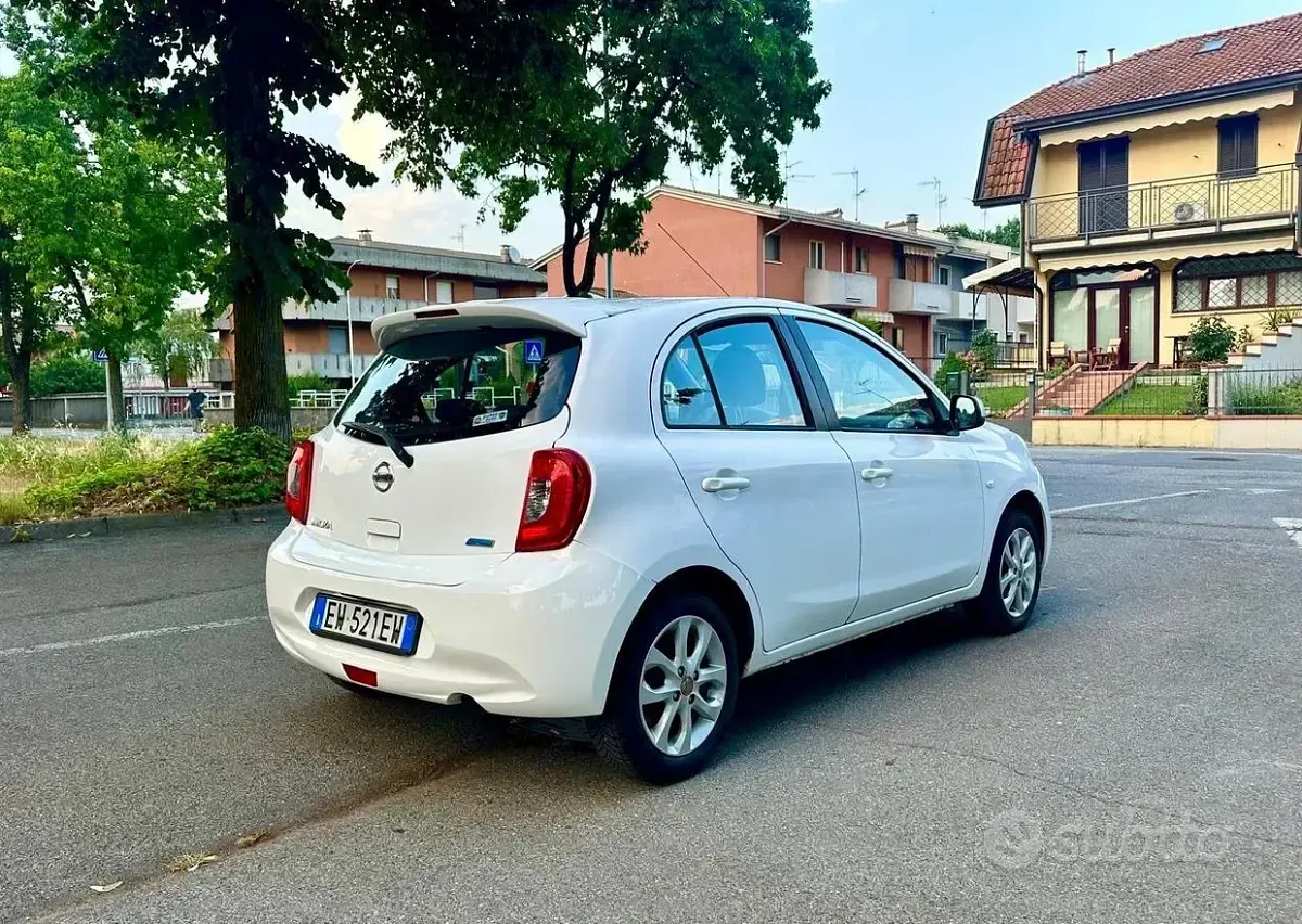 Usata Nissan Micra Tekna 80 CV (58 kW) 2014 Bianco Utilitaria