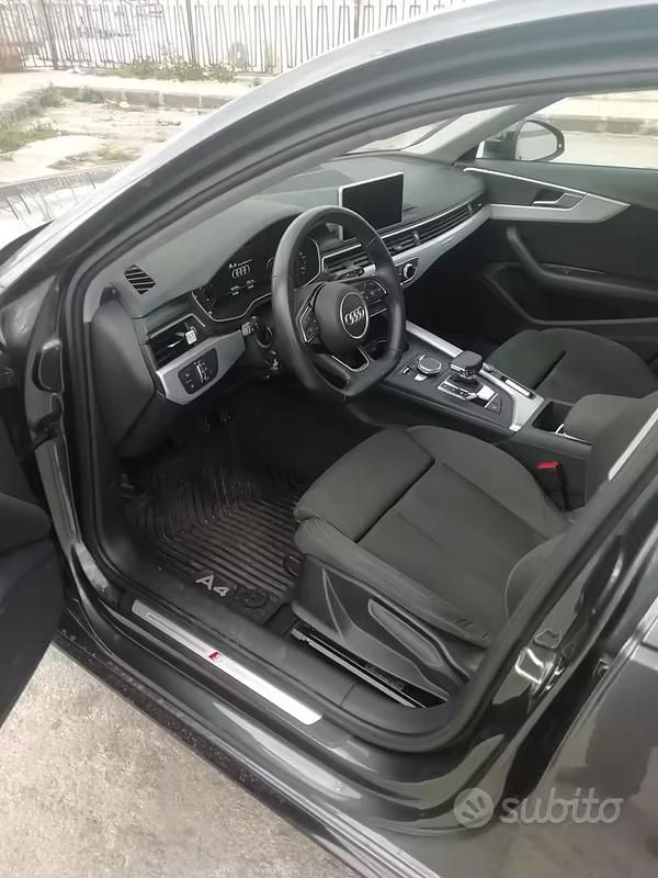 Usata Audi A4 190 CV (139 kW) 2019 Grigio Station wagon