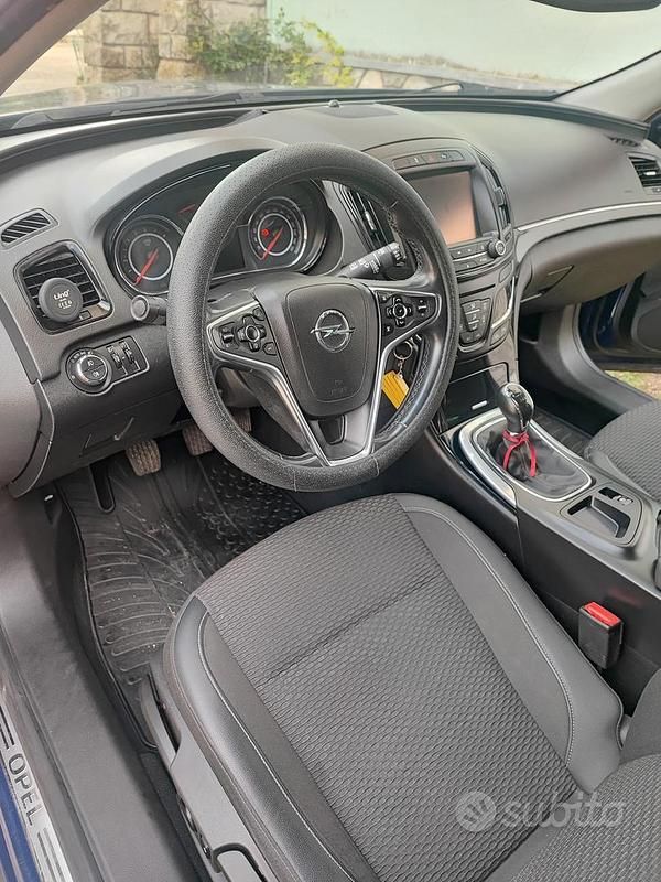 Usata Opel Insignia 140 CV (102 kW) 2016 Blu Station wagon