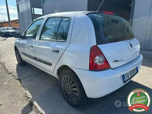 Brugt Renault Clio II 75 HK (55 kW) 2010 Hvid Sedan