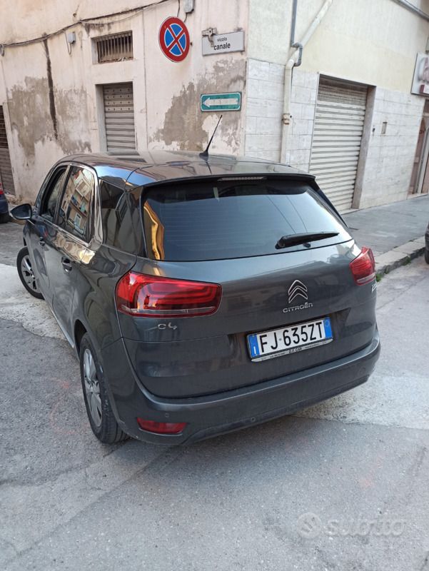 Usata Citroën C4 Picasso 120 CV (88 kW) 2017 Marrone Monovolume