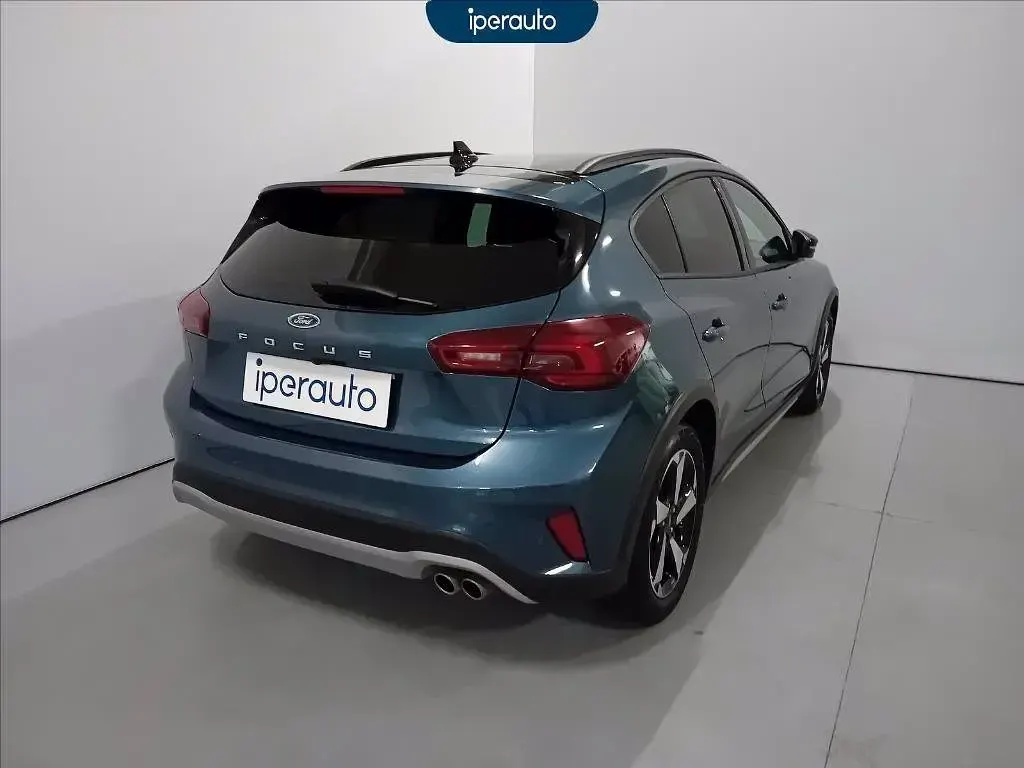 Begagnad Ford Focus Active 125 HK (91 kW) 2024 Blå SUV