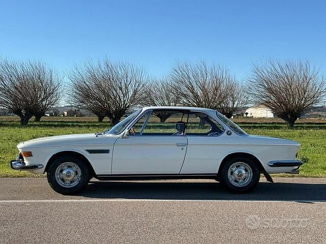 Usata BMW E9 Efficient Dynamics 169 CV (124 kW) 1970 Bianco Coupé