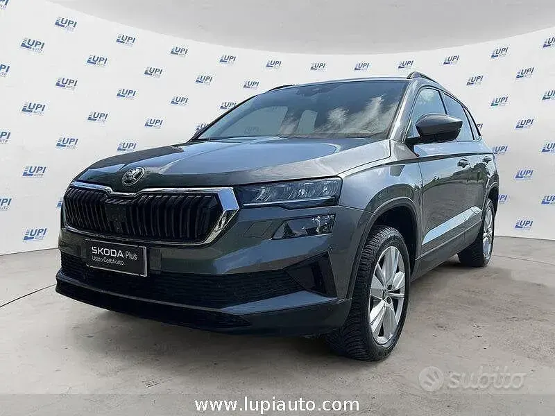 Usata Skoda Karoq Executive 150 CV (110 kW) 2025 Grigio SUV
