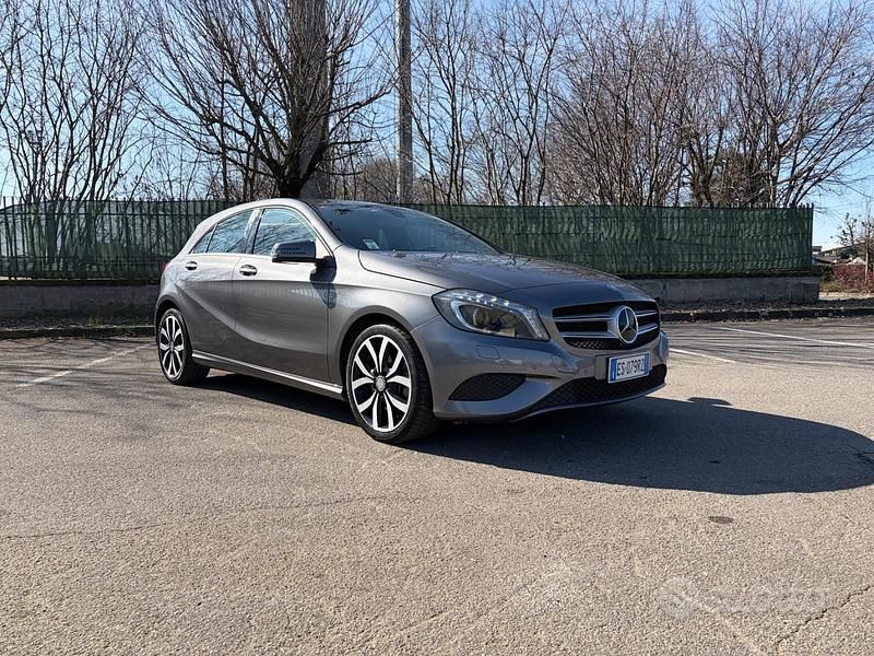 Usata Mercedes A250 211 CV (155 kW) 2013 Grigio Berlina