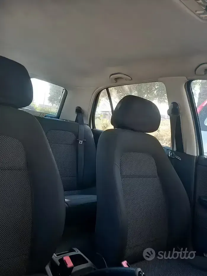 Usata Skoda Fabia 75 CV (55 kW) 2005 Grigio Berlina