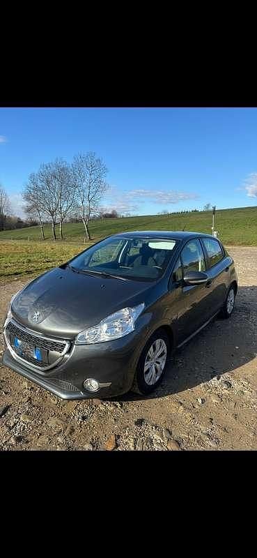 Usata Peugeot 208 Allure 68 CV (50 kW) 2013 Grigio Utilitaria
