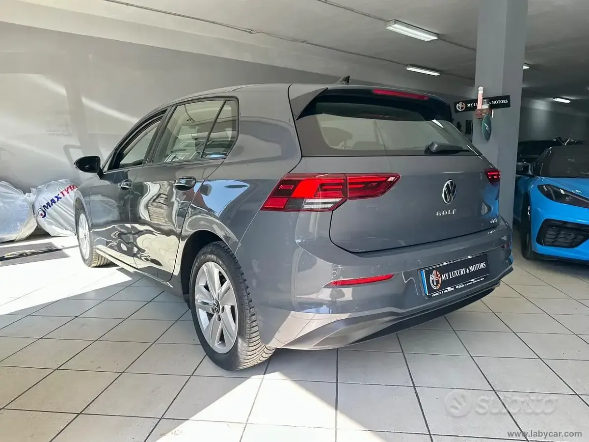 Usata VW Golf VIII Life 110 CV (80 kW) 2021 Other Berlina