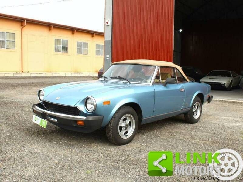 Usata Fiat 124 Spider 103 CV (75 kW) 1980 Blu Cabrio