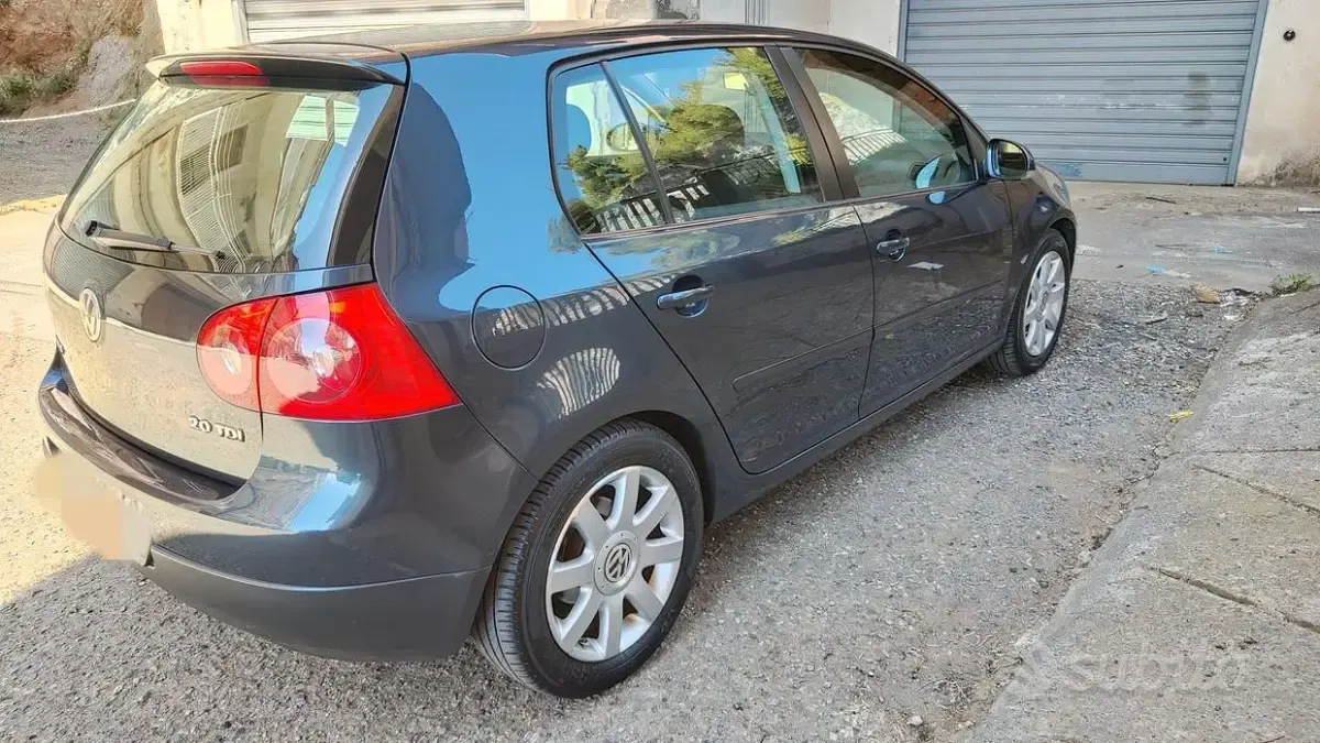 Usata VW Golf IV 140 CV (102 kW) 2005 Berlina