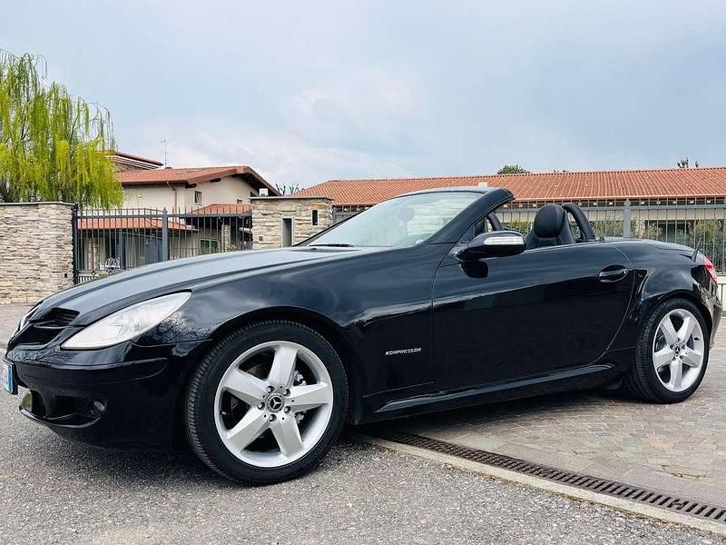 Usata Mercedes SLK200 163 CV (119 kW) 2006 Nero Cabrio