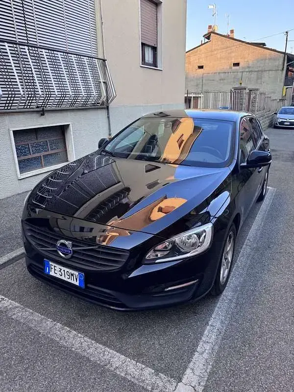 Usata Volvo V60 Business Edition 150 CV (110 kW) 2016 Station wagon