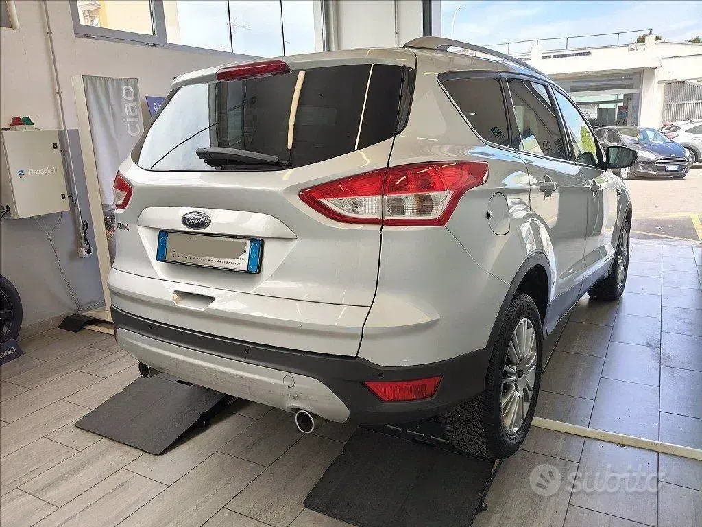 Usata Ford Kuga Titanium 163 CV (119 kW) 2013 Grigio SUV