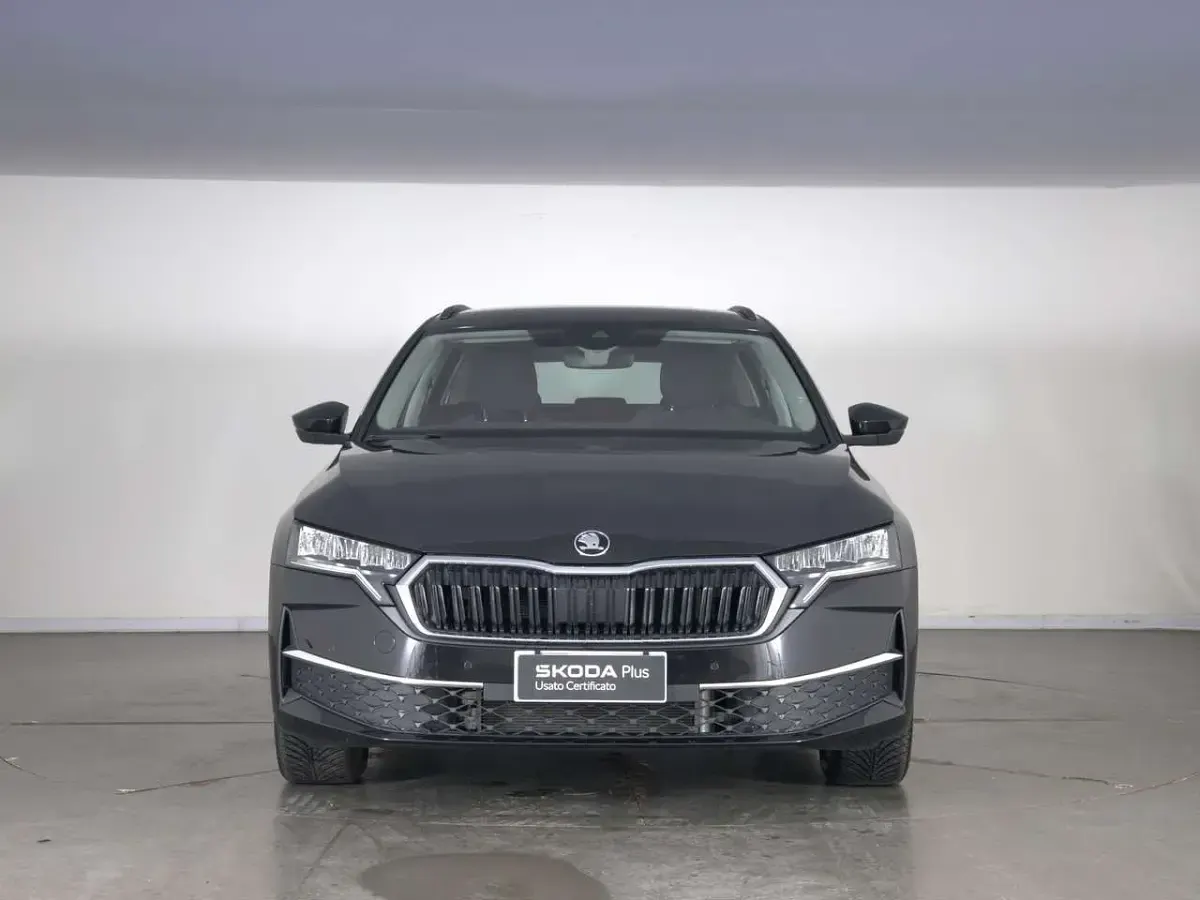 Usata Skoda Octavia Selection 150 CV (110 kW) 2025 Nero tulipano perlato Station wagon