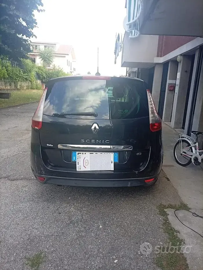 Usata Renault Scénic 110 CV (80 kW) 2016 Nero Monovolume