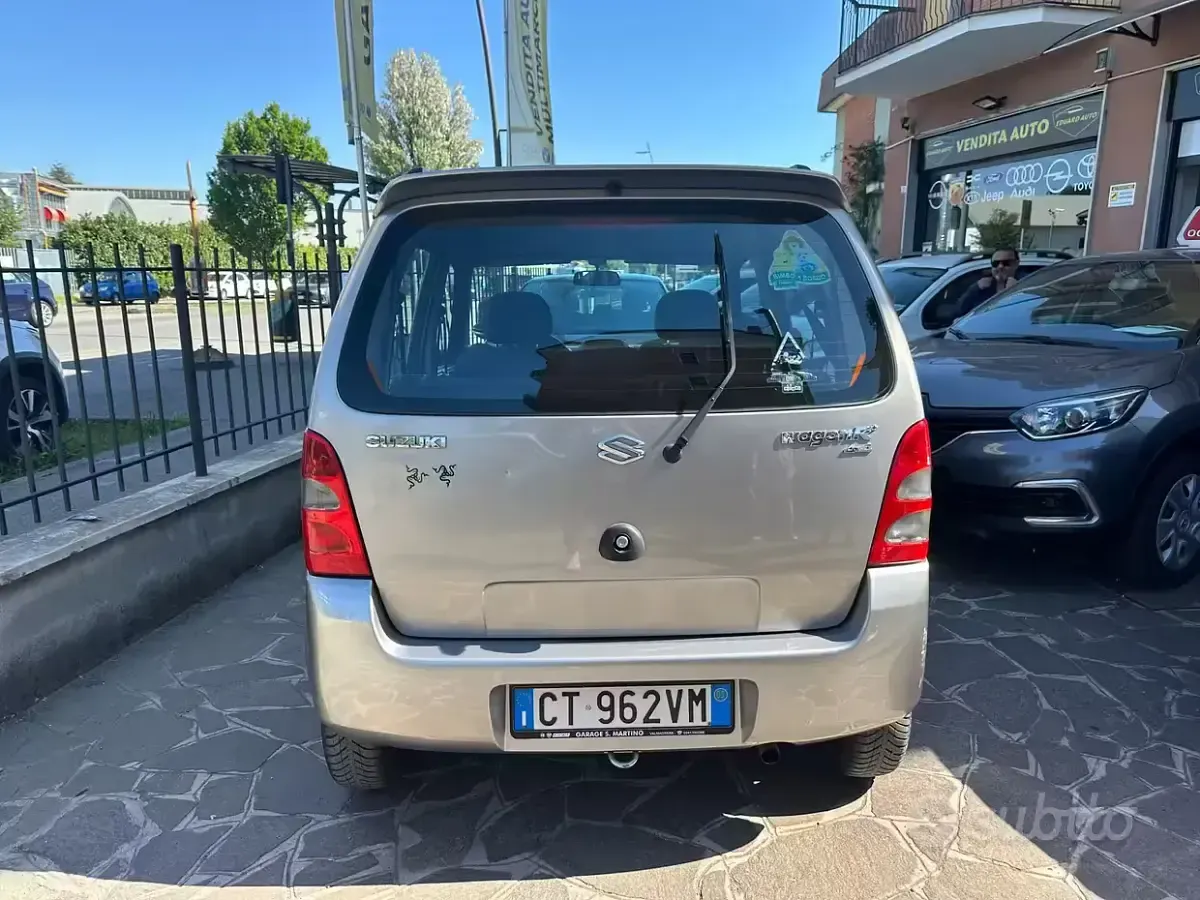 Gebraucht Suzuki Wagon R+ GL 94 PS (69 kW) 2005 Grau Van / Kleinbus