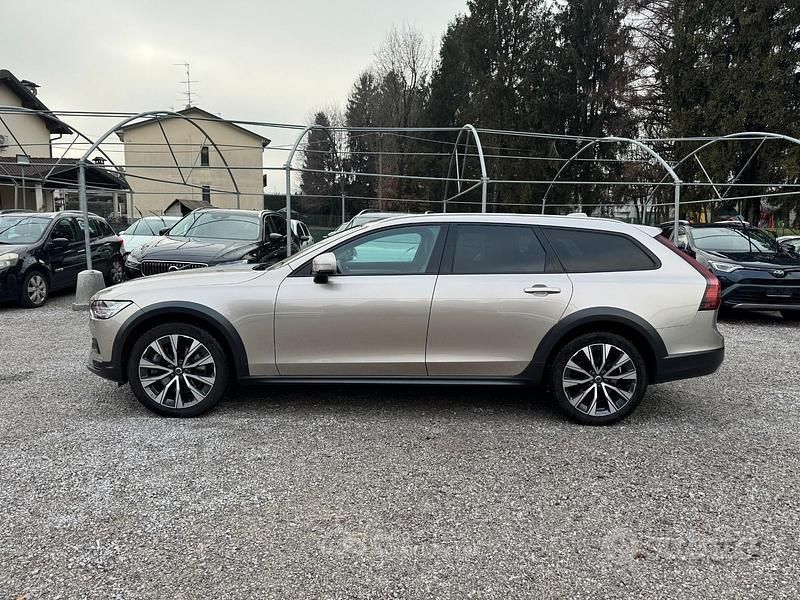 Usata Volvo V90 CC Ultimate 197 CV (144 kW) 2022 Bronzo Station wagon