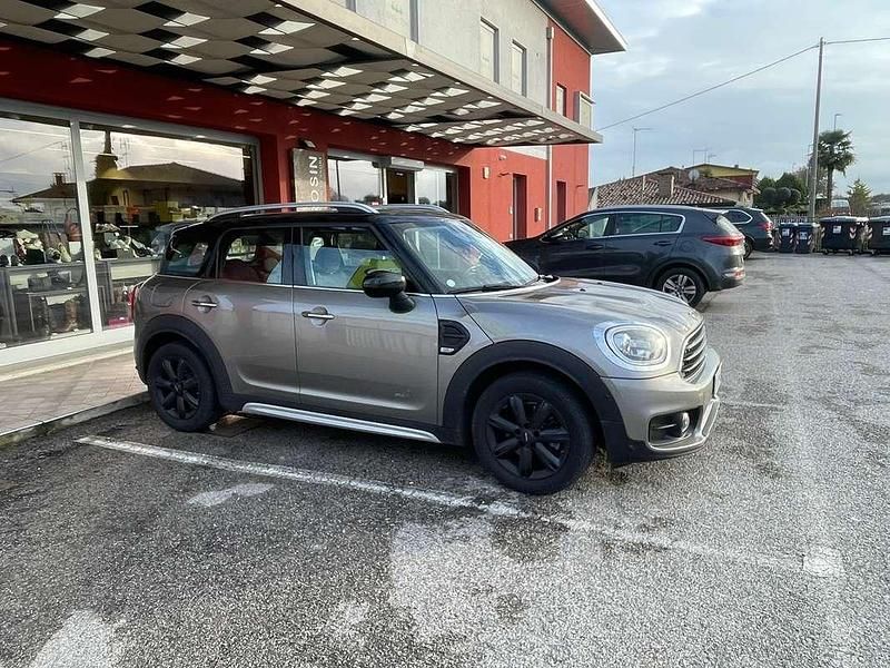 Usata Mini Cooper Countryman Business 136 CV (100 kW) 2020 Grigio SUV
