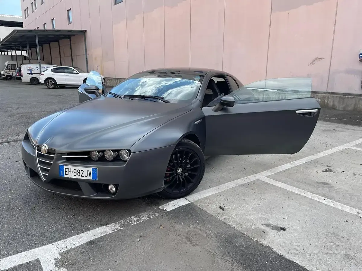Usata Alfa Romeo Brera 170 CV (125 kW) 2011 Grigio Coupé