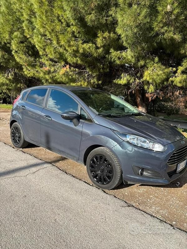 Usata Ford Fiesta Titanium 97 CV (71 kW) 2015 Berlina