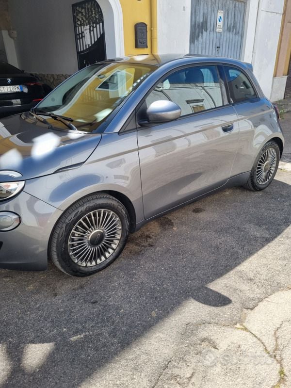 Usata Fiat 500e 86 kW (118 CV) 2022 Grigio Utilitaria